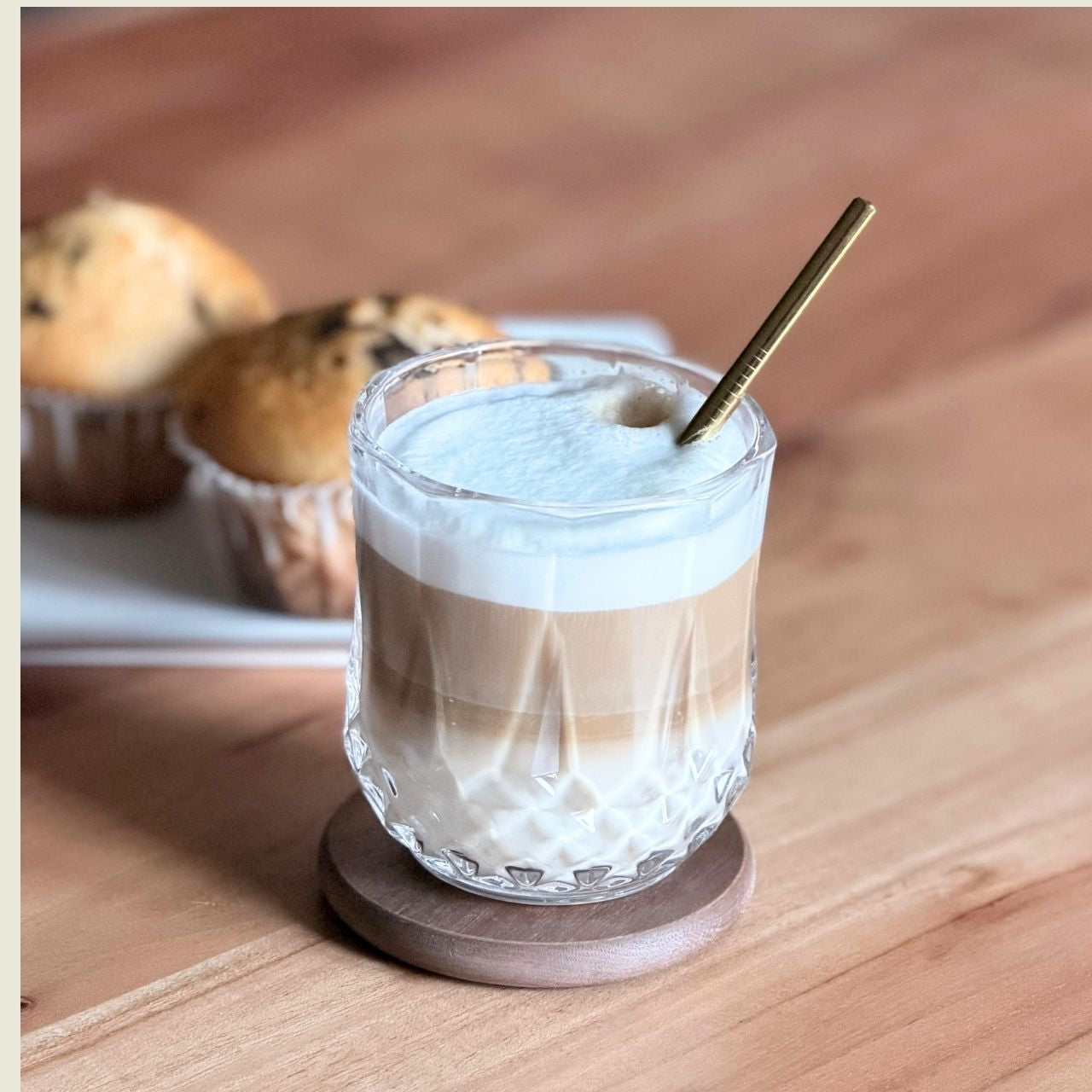 Luna Kurzglas mit eleganter, strukturierter Oberfläche