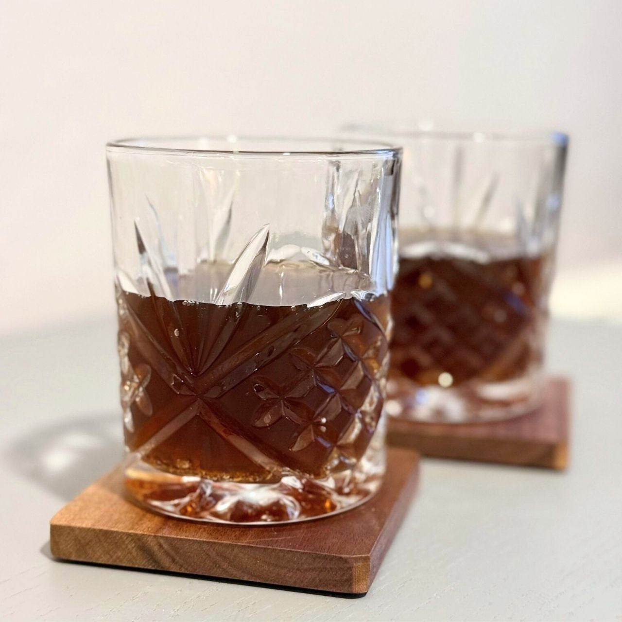 Modernes, strukturiertes Noah Glas für den täglichen Gebrauch