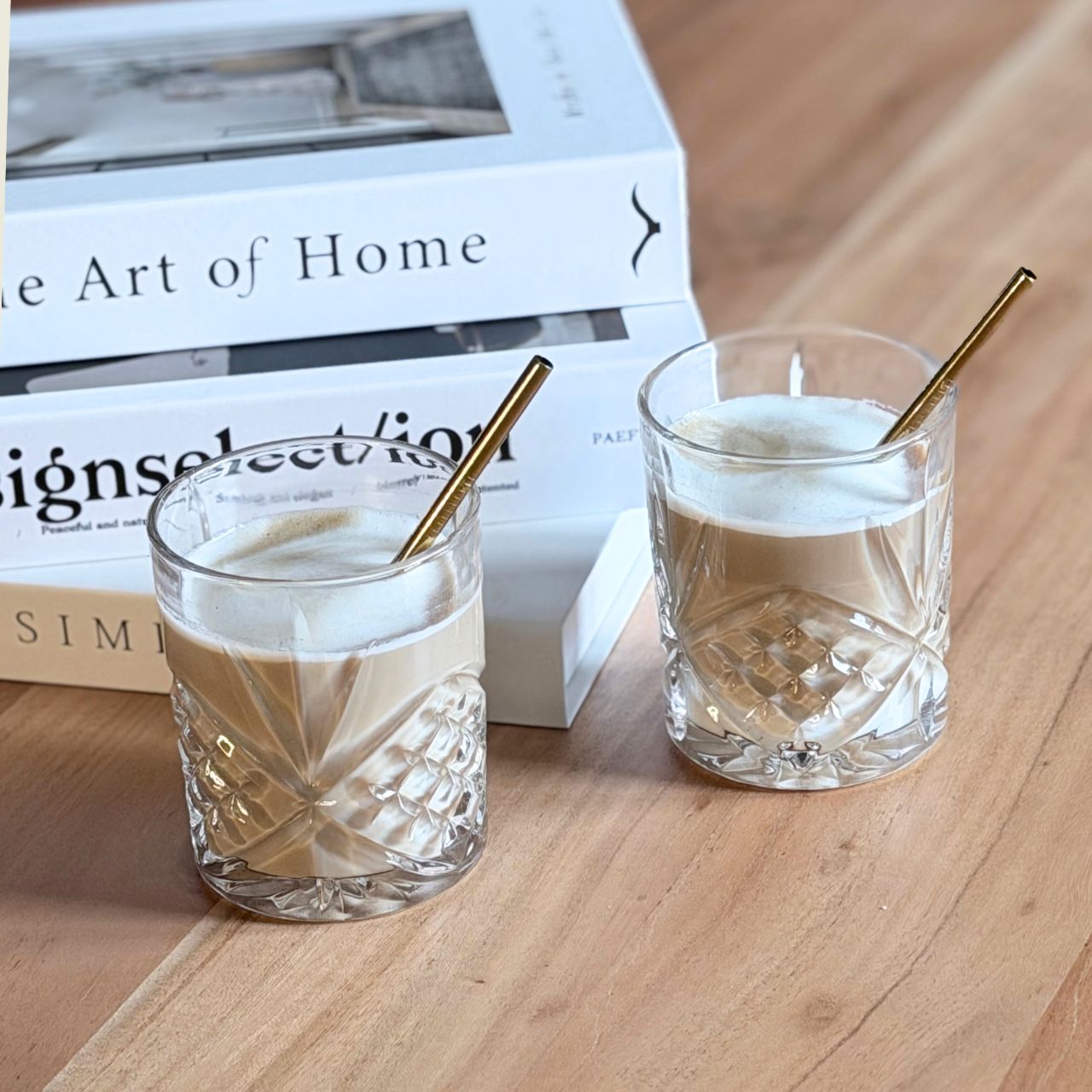 Detailaufnahme noah trinkglas mit kaffee