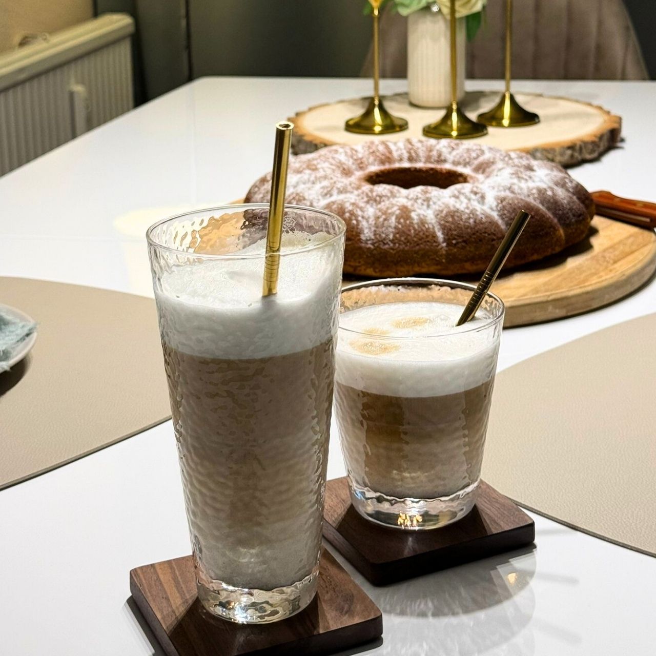 Nuvia Glas Set – Kombination aus Lang- und Kurzglas im eleganten Hammerschlagdesign