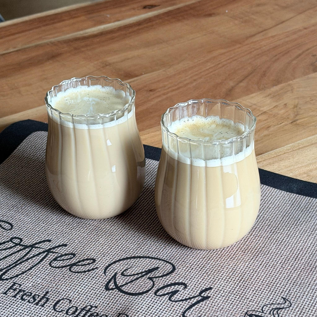 Tulia trinkglas mit Kaffee